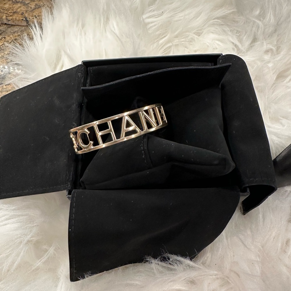 Chanel cuff bracelet new w/o tags